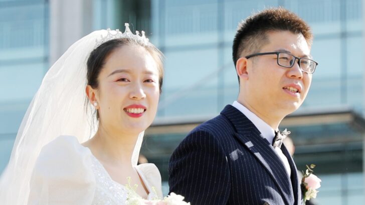 Is the bride 25 or younger? Couples get cash reward to promote earlier marriage in China
