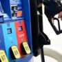 Oregon lifts ban on drivers pumping their own gas