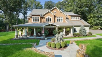 6 inviting homes in the Craftsman style