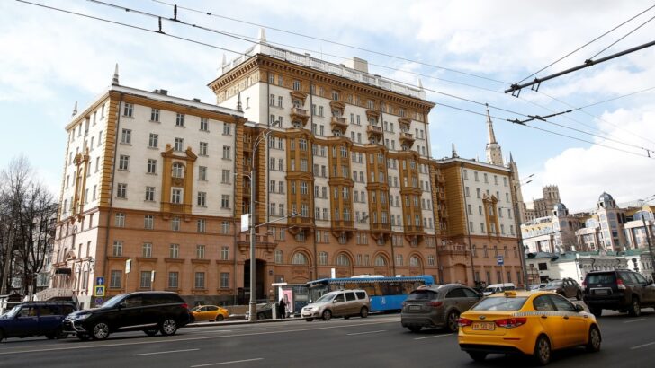 Russia expels two U.S. Embassy staffers