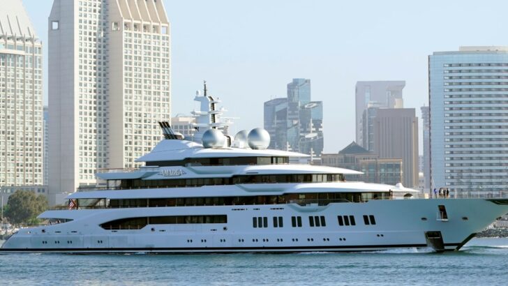 U.S. moves to claim $300M superyacht belonging to Russian Gatsby