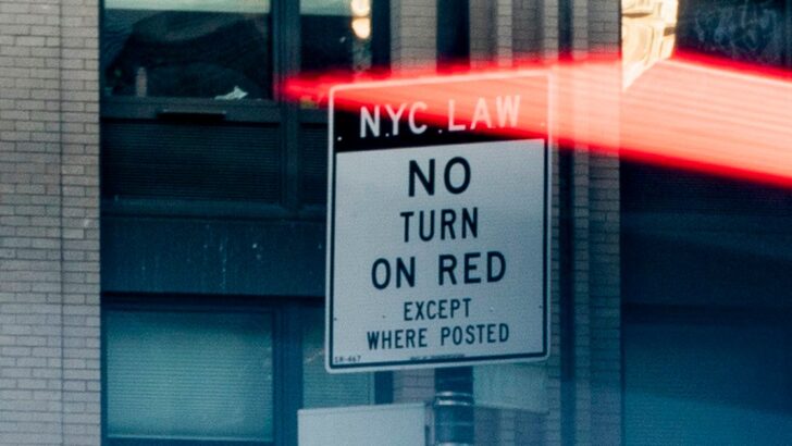Right turn on red? With pedestrian deaths rising, cities across country are considering bans